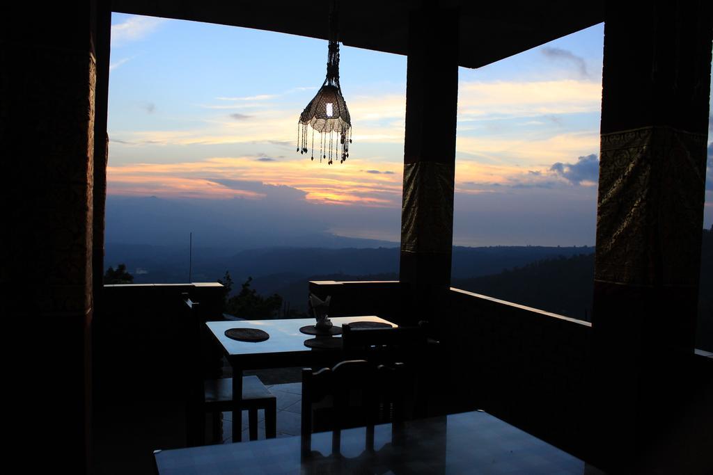 Aryautama Garden Villa มุนดุก ภายนอก รูปภาพ