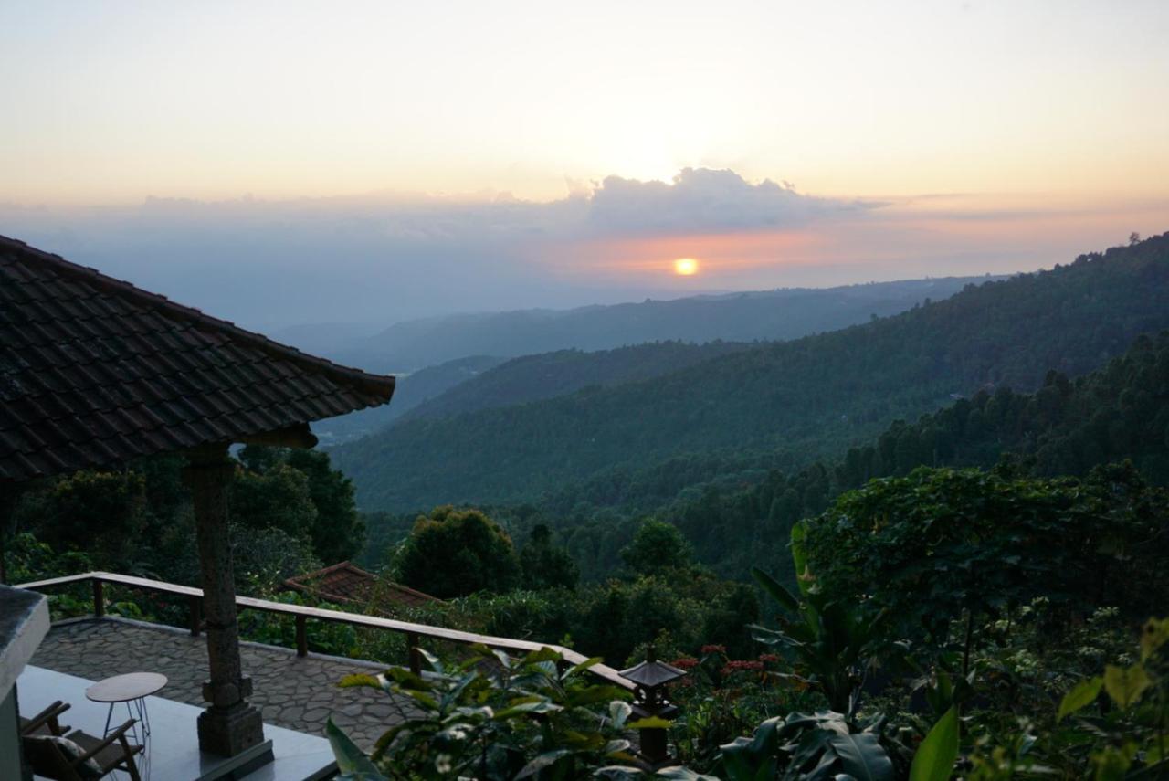 Aryautama Garden Villa มุนดุก ภายนอก รูปภาพ